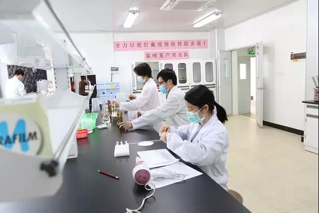 【初心如磐，使命在肩】我为药品研发昼夜攻关，你为抗疫增援远走湖北